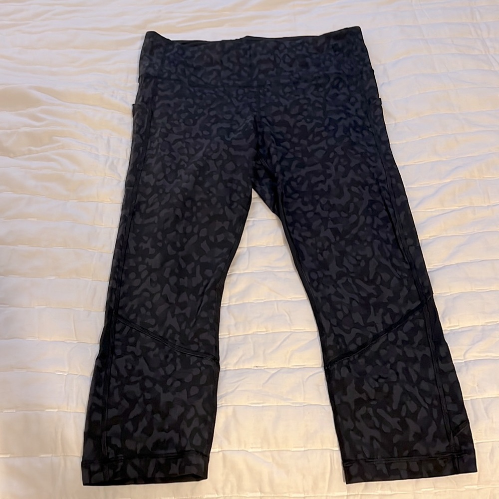Lululemon Black Printed Leggings | size 10